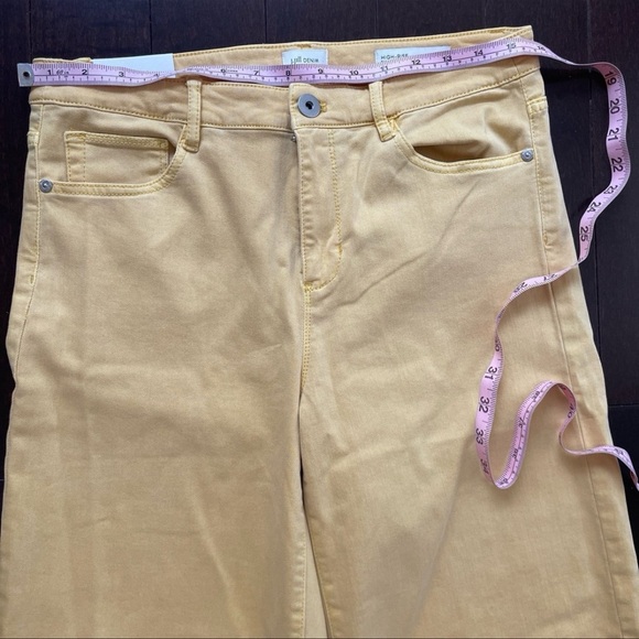 J.Jill Yellow Denim Jeans ** please see sizing. These run LARGE. 30 in waist. - Picture 6 of 9